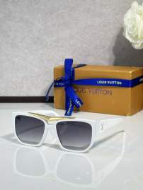 Picture of Louis Vuitton Sunglasses _SKUfw77318172fw